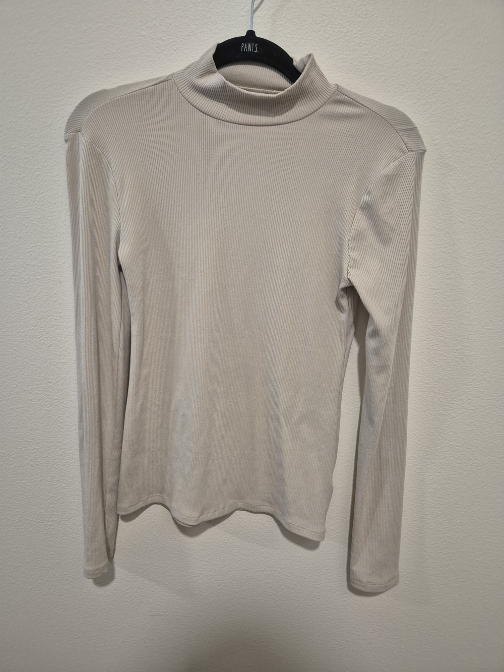 Ribbed Turtleneck Sweater Oatmeal Beige Women’s M Long Sleeve Soft Cozy Fall